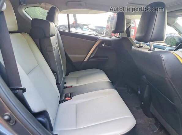 JTMDJREV7JD236663 2018 TOYOTA RAV4 Gray Սալոնի հետևի տեսք