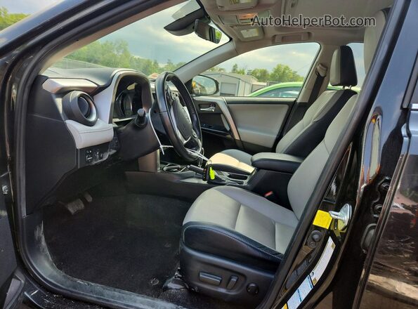 JTMDJREV9HD120617 2017 TOYOTA RAV4 Black Вид салону спереду
