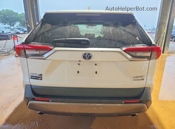 JTMDWRFV2LJ047097 2020 TOYOTA RAV4 White Rear view