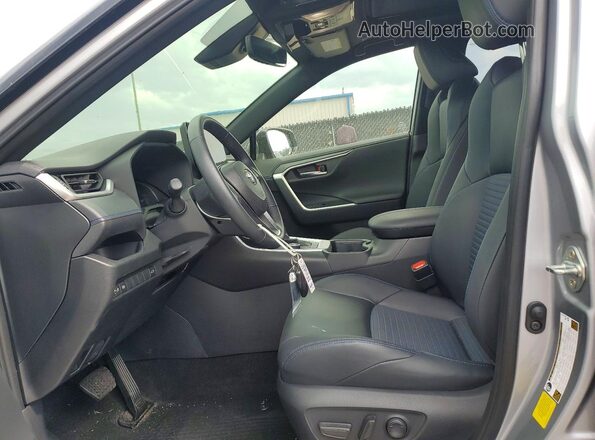 JTME6RFV2SD578110 2025 TOYOTA RAV4 Серебряный Вид салона спереди