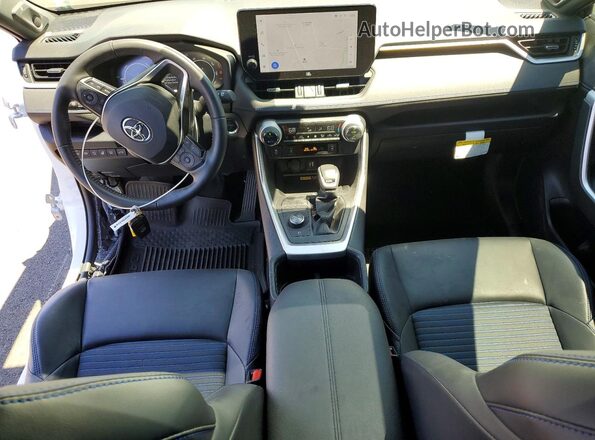 JTME6RFV3PD538688 2023 TOYOTA RAV4 White Vista del salpicadero