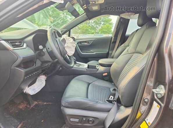 JTME6RFV4RD552151 2024 TOYOTA RAV4 Gray Front interior view