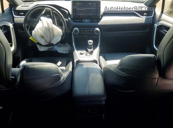 JTME6RFV8ND535931 2022 TOYOTA RAV4 White Dashboard view