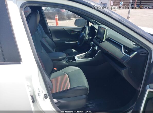 JTMEB3FV6ND081803 2022 TOYOTA RAV4 PRIME White Widok wnętrza z przodu