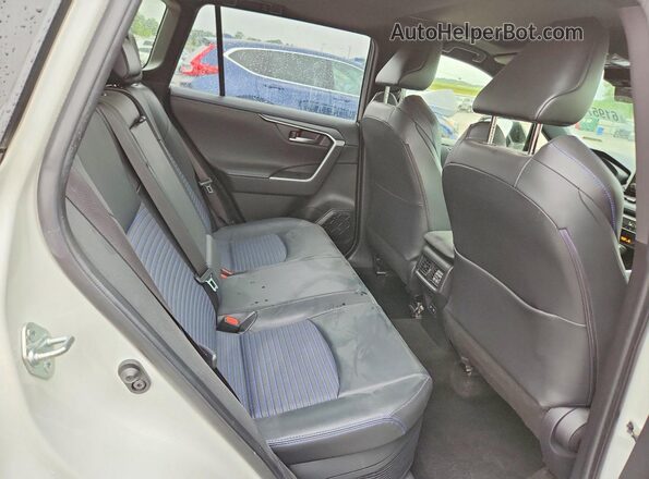 JTMEWRFV0LJ049256 2020 TOYOTA RAV4 Белый Вид задней части салона