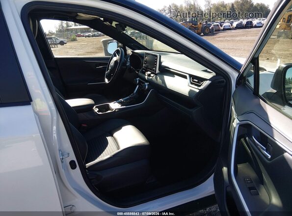 JTMEWRFV5KD508097 2019 TOYOTA RAV4 HYBRID White 