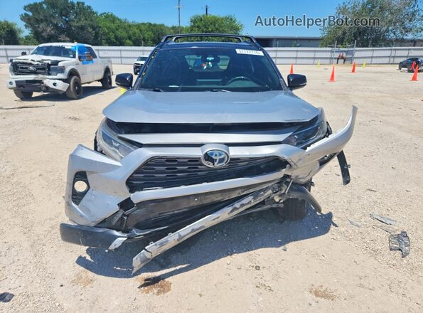 JTMEWRFV8KJ005794 2019 TOYOTA RAV4 Silver Widok z przodu