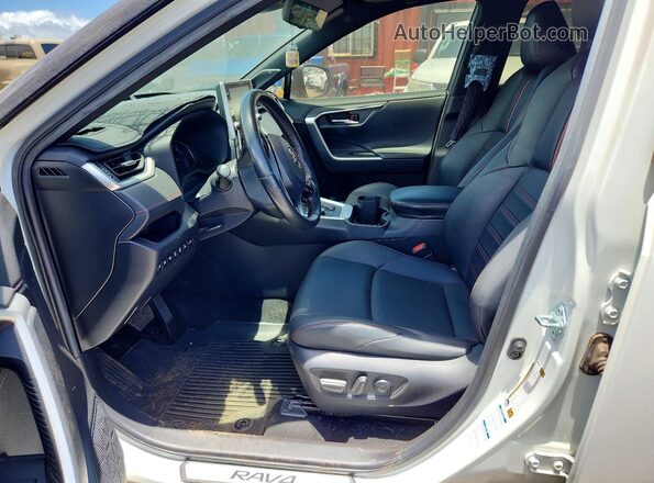 JTMFB3FV6MD070819 2021 TOYOTA RAV4 White წინა სალონის ხედი