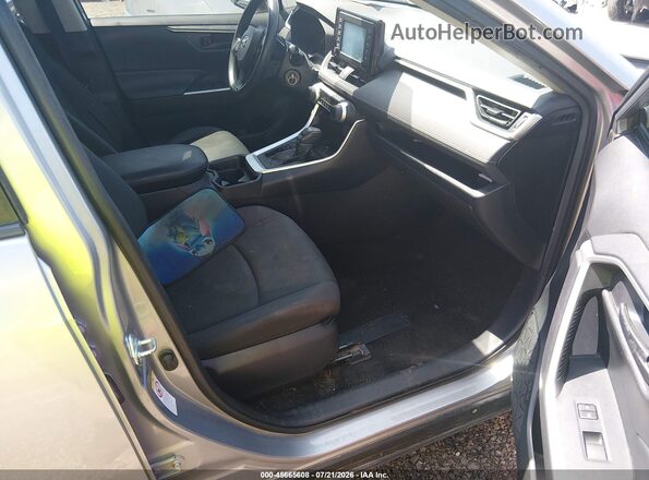 JTMH1RFV4KD508815 2019 TOYOTA RAV4 Silver Front interior view
