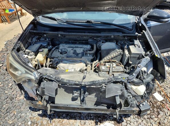 JTMJFREV1HD213040 2017 TOYOTA RAV4 Gray Вид підкапотного простору