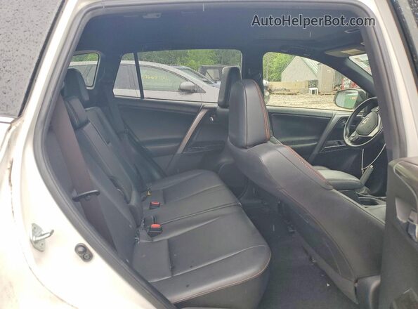 JTMJFREV2HJ174525 2017 TOYOTA RAV4 White Vista interior trasera