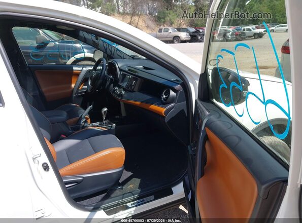 JTMJFREV6JJ187719 2018 TOYOTA RAV4 White Vista interior delantera