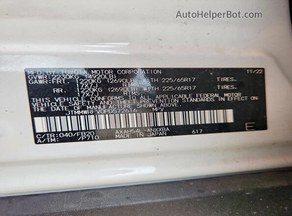 JTMMWRFV0PD572616 2023 TOYOTA RAV4 White VIN կոդի պիտակի տեսք
