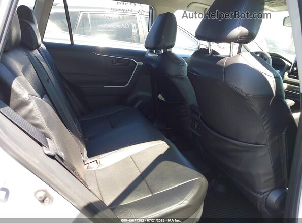 JTMMWRFV9RD221805 2024 TOYOTA RAV4 HYBRID Silver VIN կոդի պիտակի տեսք
