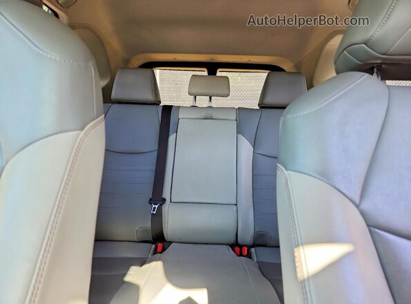 JTMN1RFV3KD507223 2019 TOYOTA RAV4 Gray Widok tylnych siedzeń