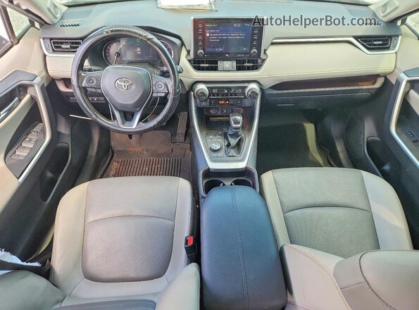 JTMN1RFV4KD519168 2019 TOYOTA RAV4 White Вид панелі приладів