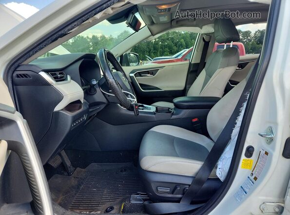 JTMN1RFV4KD519168 2019 TOYOTA RAV4 White Вид салону спереду
