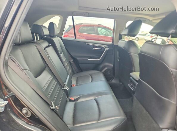 JTMN1RFV8MD078678 2021 TOYOTA RAV4 Black Vista de los asientos traseros