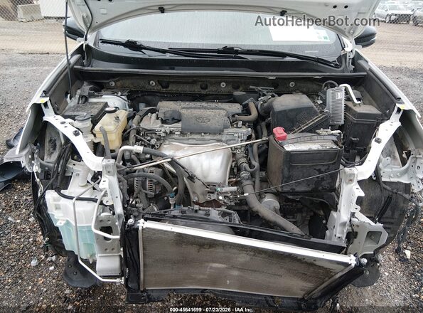 JTMNFREV1JJ749530 2018 TOYOTA RAV4 White Widok z tyłu