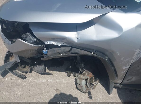JTMP1RFV5KD028097 2019 TOYOTA RAV4 Silver Դիմացի տեսք