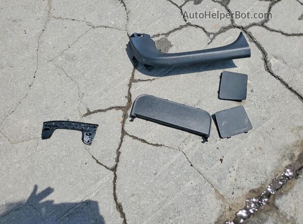 JTMP1RFV6LJ026099 2020 TOYOTA RAV4 Blue Widok naklejki z numerem VIN