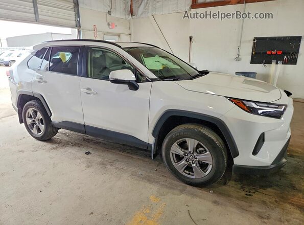 JTMP1RFVXPD095740 2023 TOYOTA RAV4 White Przód prawy