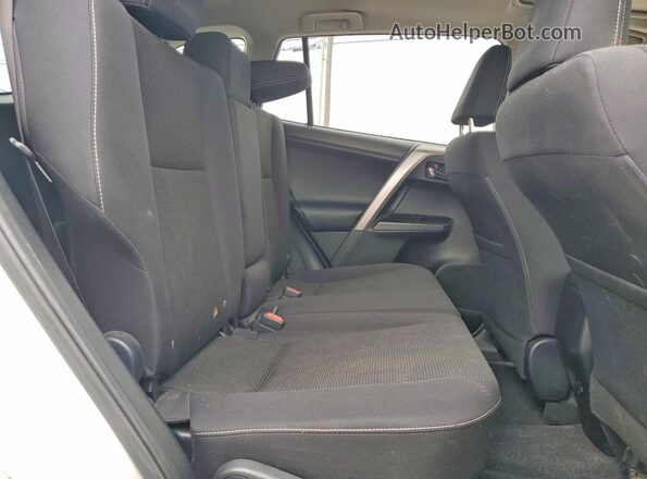 JTMRFREV0HJ708804 2017 TOYOTA RAV4 Белый Вид задней части салона