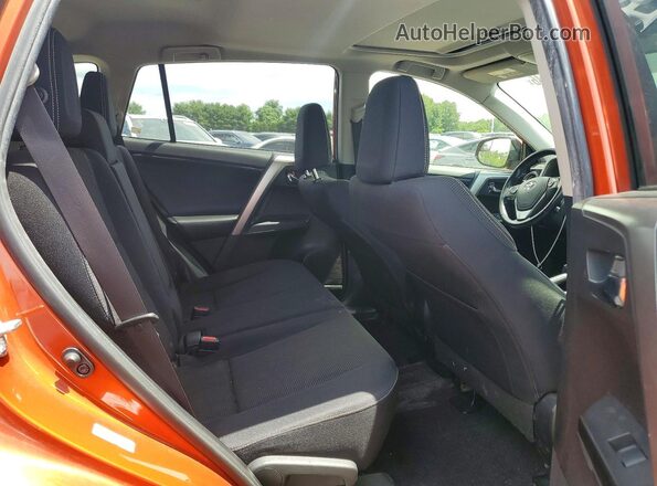 JTMRFREV2GJ071512 2016 TOYOTA RAV4 Orange Սալոնի հետևի տեսք