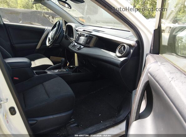 JTMRFREV2JJ234005 2018 TOYOTA RAV4 White Սալոնի դիմացի տեսք