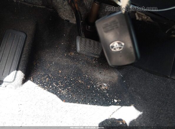JTMRFREV2JJ234005 2018 TOYOTA RAV4 White Առջևի վահանակի տեսք