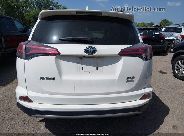JTMRFREV2JJ234005 2018 TOYOTA RAV4 White 