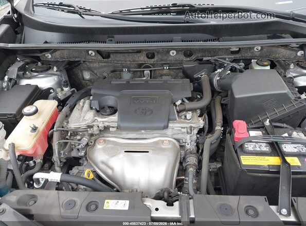 JTMRFREV2JJ235199 2018 TOYOTA RAV4 Silver Widok z tyłu