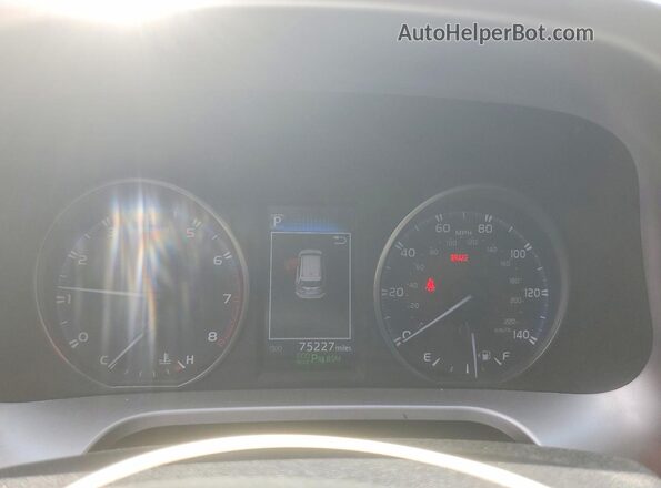 JTMRFREV4HD208143 2017 TOYOTA RAV4 Gray Սարքավորումների վահանակի տեսք