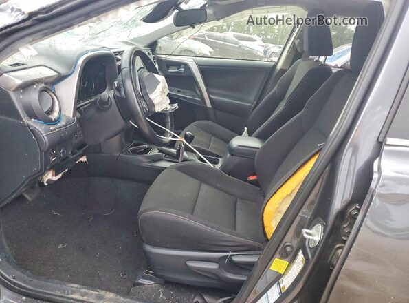 JTMRFREV4HD217621 2017 TOYOTA RAV4 Серый Вид салона спереди