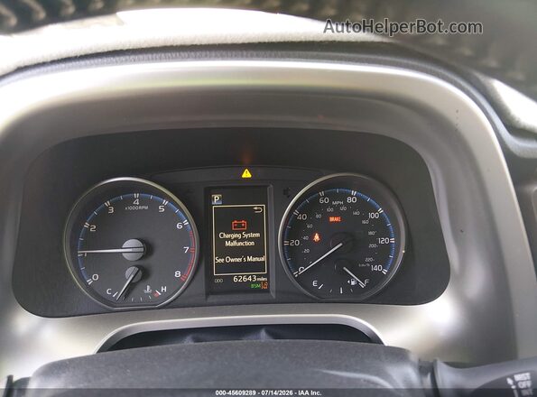 JTMRFREV6JJ220298 2018 TOYOTA RAV4 Белый Вид задних сидений