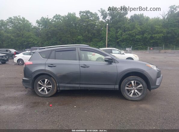 JTMRFREV8JD229776 2018 TOYOTA RAV4 Gray უკანა სალონის ხედი