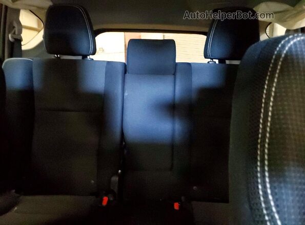 JTMRFREVXGJ102232 2016 TOYOTA RAV4 Red Vista de los asientos traseros