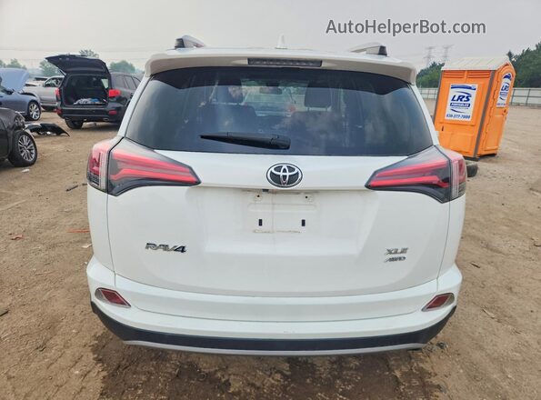 JTMRFREVXJJ234236 2018 TOYOTA RAV4 White Հետևի տեսք