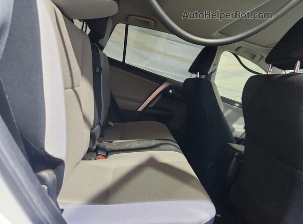 JTMRJREV2GD020895 2016 TOYOTA RAV4 White Widok wnętrza z tyłu