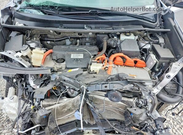 JTMRJREV2JD193596 2018 TOYOTA RAV4 Silver Engine compartment view