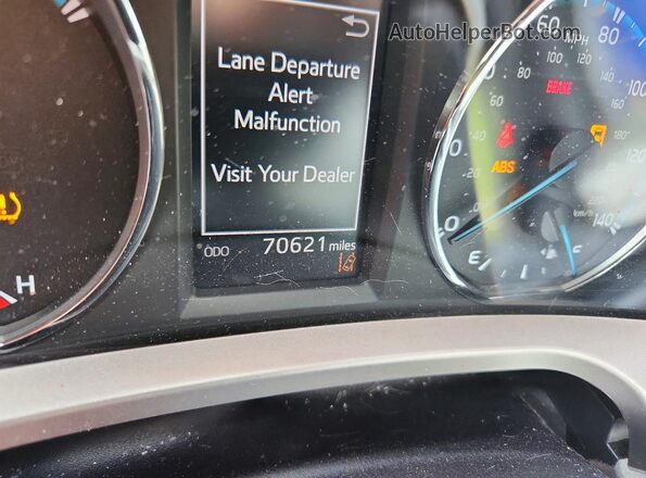 JTMRJREV2JD193596 2018 TOYOTA RAV4 Silver Instrument cluster view