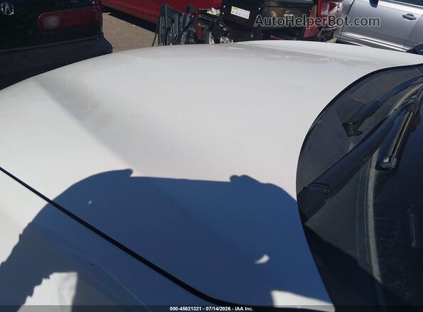 JTMRJREV2JD242277 2018 TOYOTA RAV4 HYBRID White 