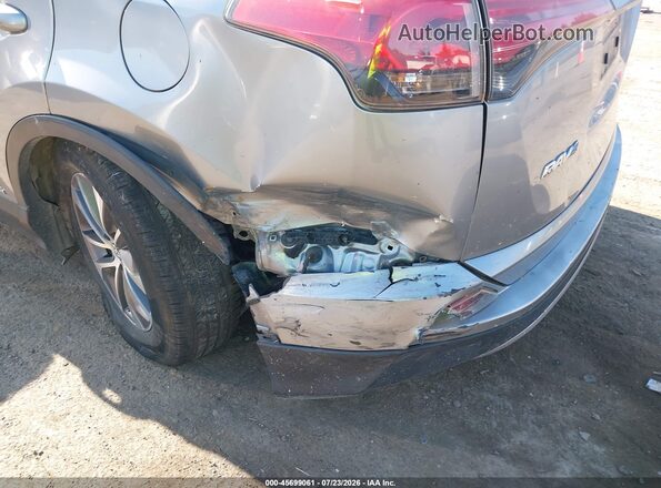 JTMRJREV3HD101017 2017 TOYOTA RAV4 HYBRID Silver 