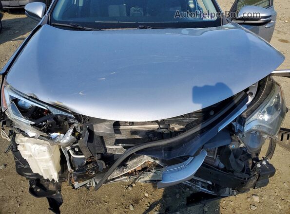 JTMRJREV7JD196753 2018 TOYOTA RAV4 Silver Вид підкапотного простору