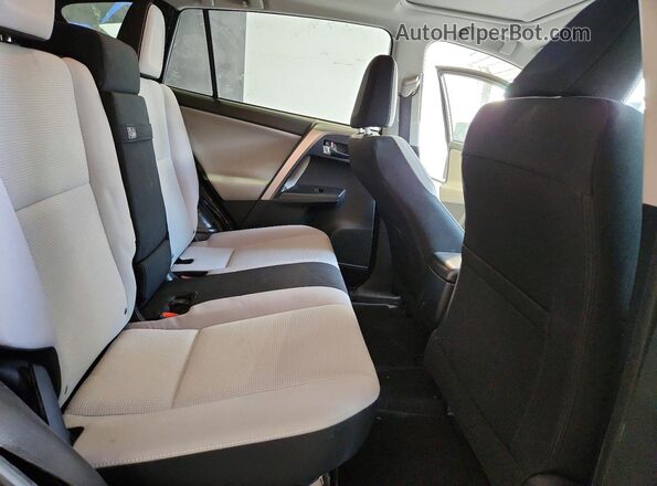 JTMRJREV8GD001641 2016 TOYOTA RAV4 Gray Widok wnętrza z tyłu