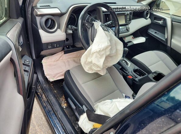 JTMRJREV8HD152092 2017 TOYOTA RAV4 Blue Առջևի վահանակի տեսք