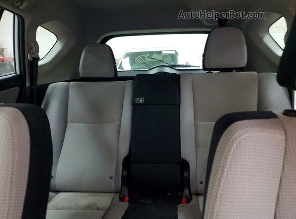 JTMRJREV9GD058768 2016 TOYOTA RAV4 Белый Вид задних сидений