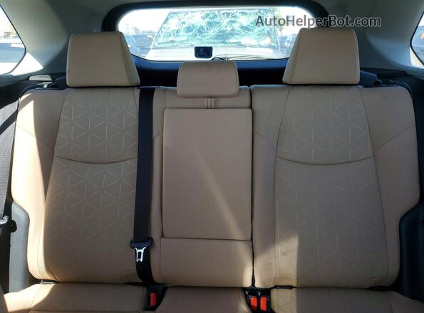 JTMRWRFV0ND140675 2022 TOYOTA RAV4 White Vista de los asientos traseros