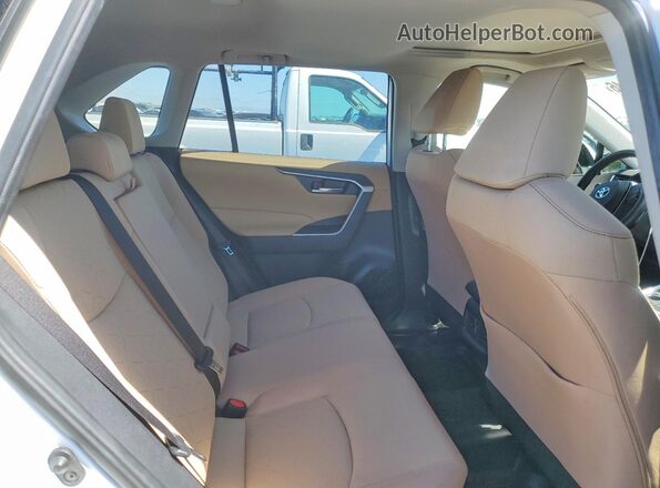 JTMRWRFV0ND140675 2022 TOYOTA RAV4 White Vista interior trasera