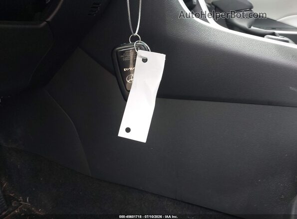JTMRWRFV3SD277797 2025 TOYOTA RAV4 HYBRID Red Вид панелі приладів